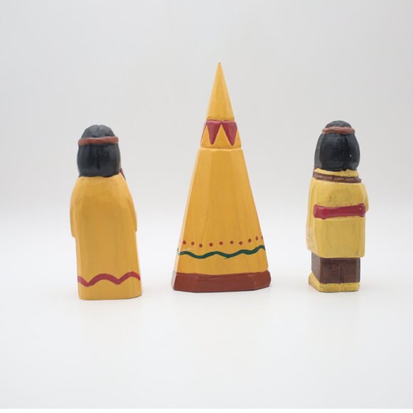 Vintage 1970s Hand Carved Hand Painted Indian Man, Woman &  Teepee - Picture 8 of 10